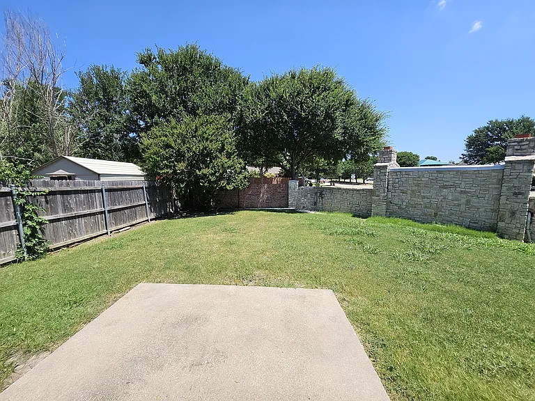 4413 New Meadow Dr — Photo 29