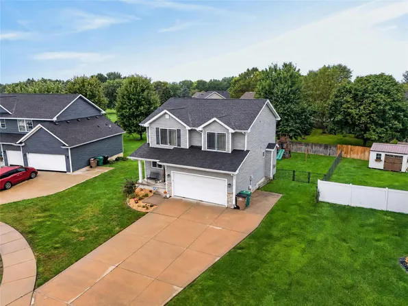 240 SE Dorr Ct, Pleasant Hill, IA 50327