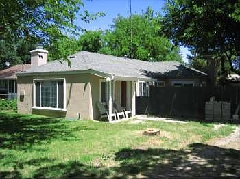 1st image of 521 Pecan St