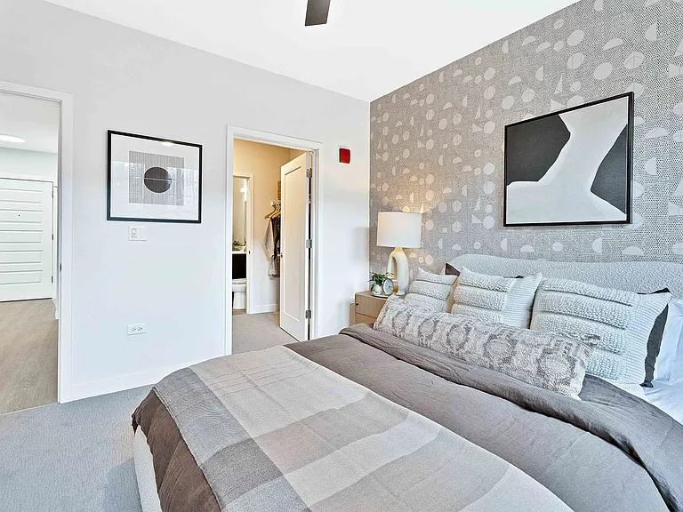 Metro 19 Apartments — Photo 16