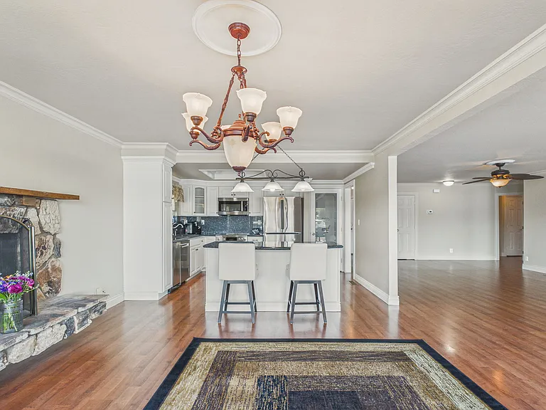 4910 Cabrillo Point — Photo 7