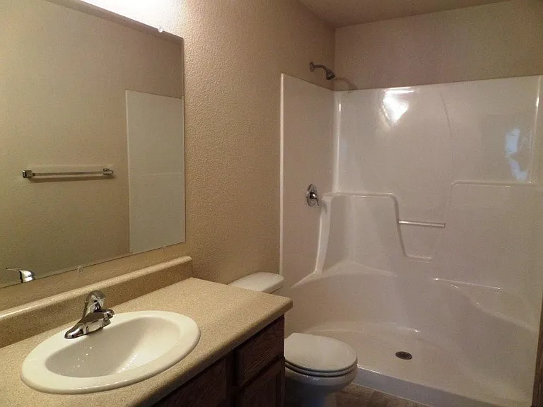 4304 SE Chisolm Rd — Photo 7