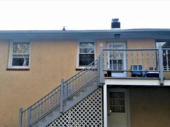 1154 S Steamboat Rd, Shady Side, MD 20764