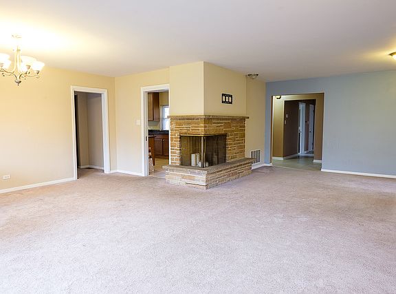 4th image of 7122 N Keystone Ave