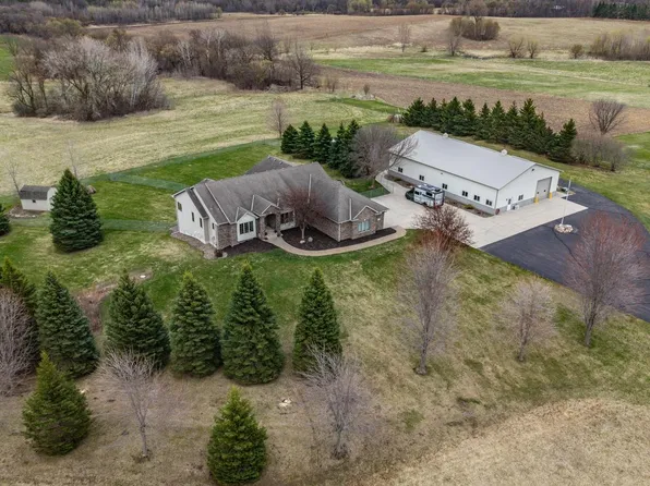 25900 Highview Ave, Farmington, MN 55024