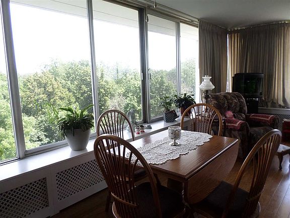 4th image of 1337 21st Ave #6C
