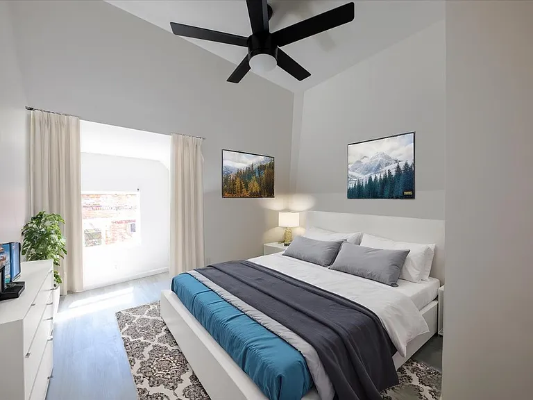2620 May St #6 — Photo 8