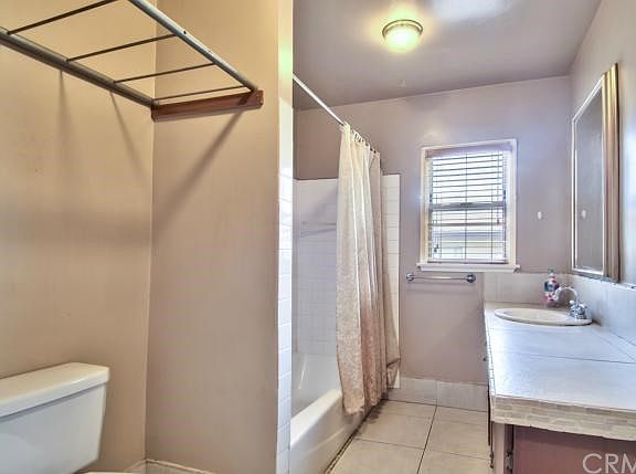 5th image of 2147 S Palmetto Ave