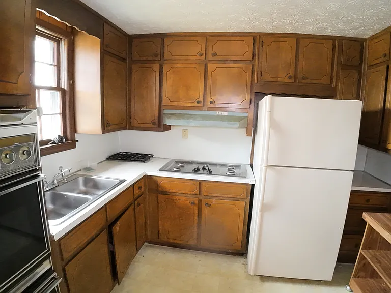 5924 Mimosa Cir — Photo 8