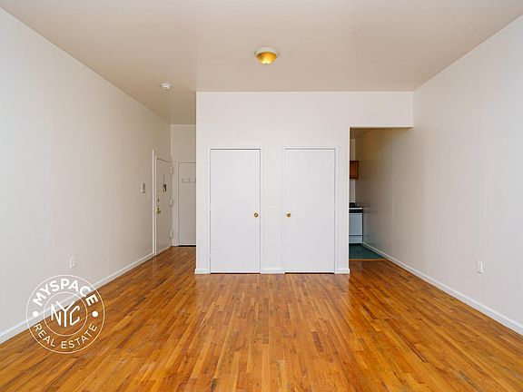 5th image of 95 Seigel St APT 1a