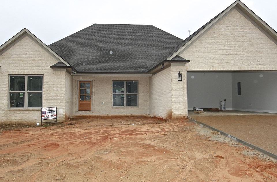 1st image of 312 Copper Creek Dr