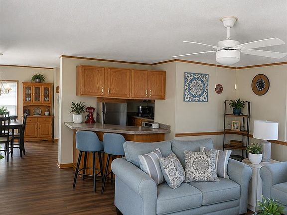 4th image of 3340 Yucca Circle