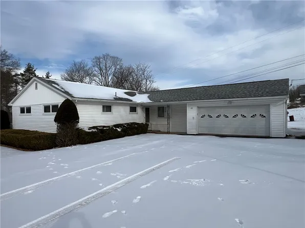 77 Sickles Rd, Elmira, NY 14901