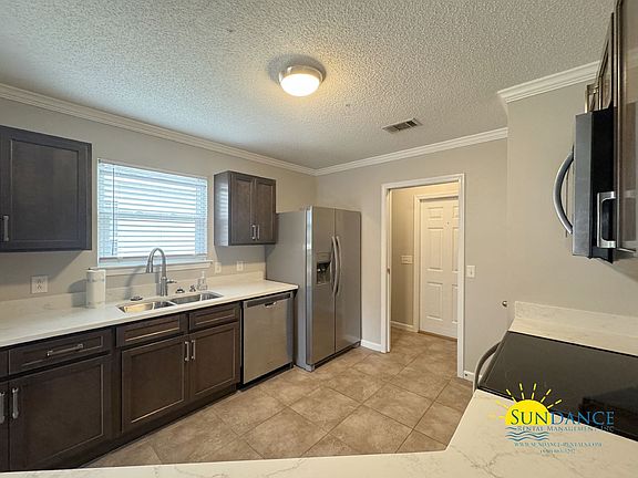 3rd image of 939 Ibis Way