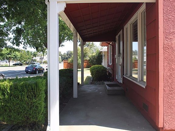 3rd image of 5635 Elvas Ave