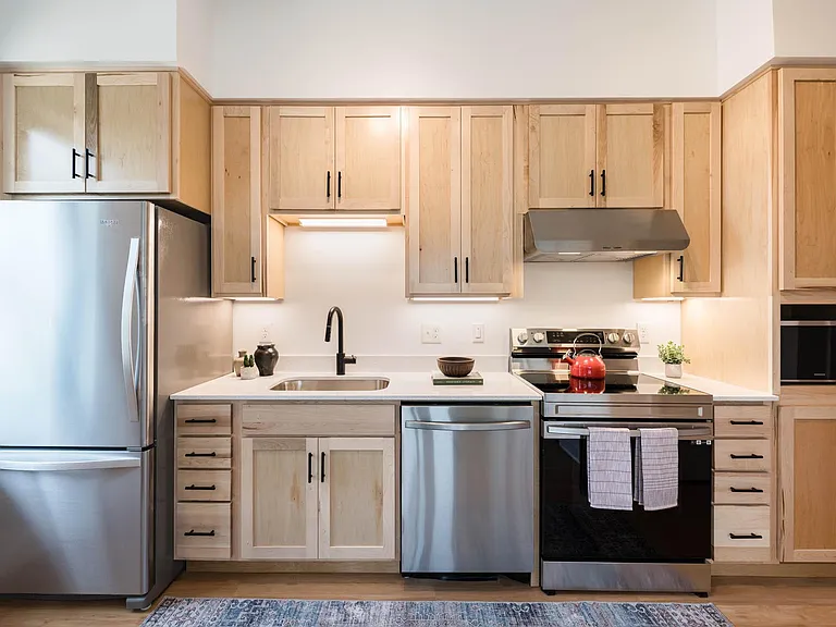 15 W 37th St #201 — Photo 5