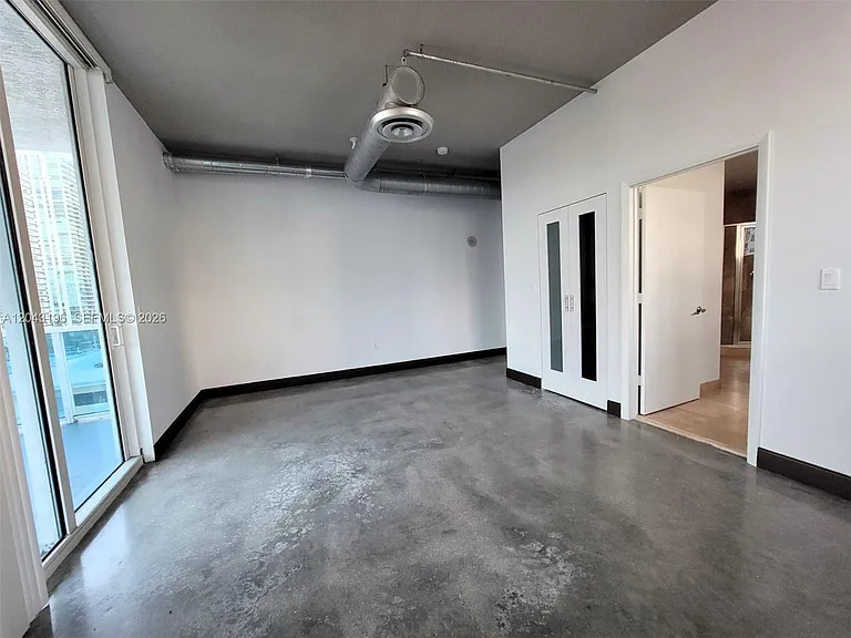 700 NE 25th St #1004 — Photo 10