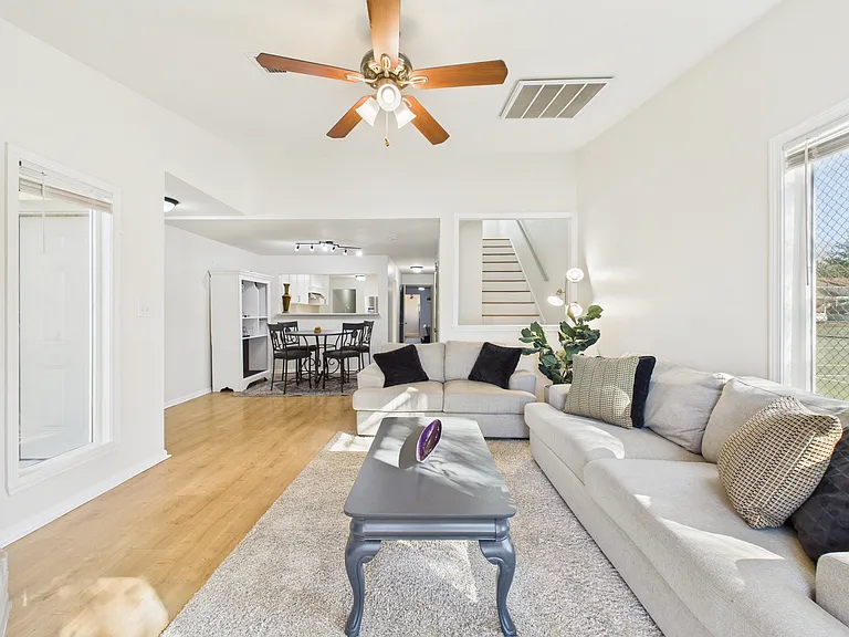 7836 Bateman Ln — Photo 7