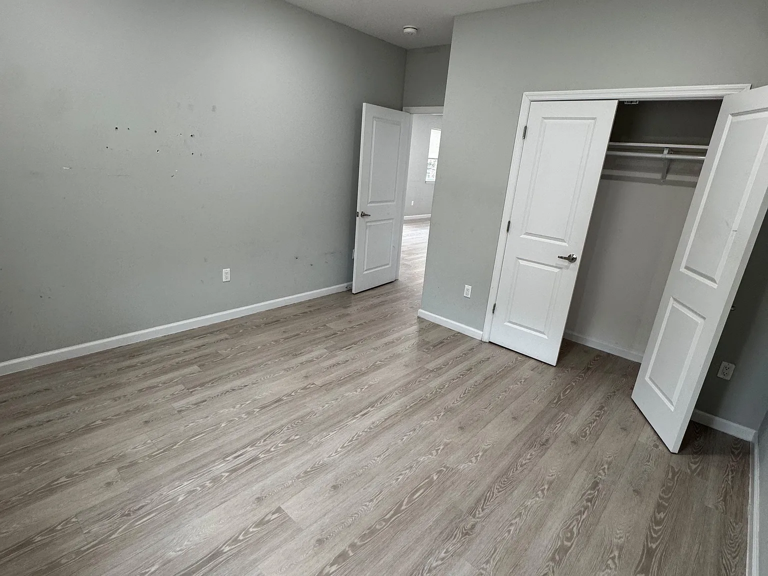 2 bed, $1,963 — Photo 4
