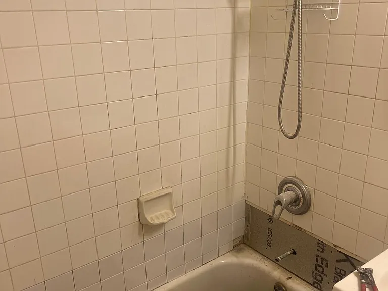 162 McLean Ave #4D — Photo 5