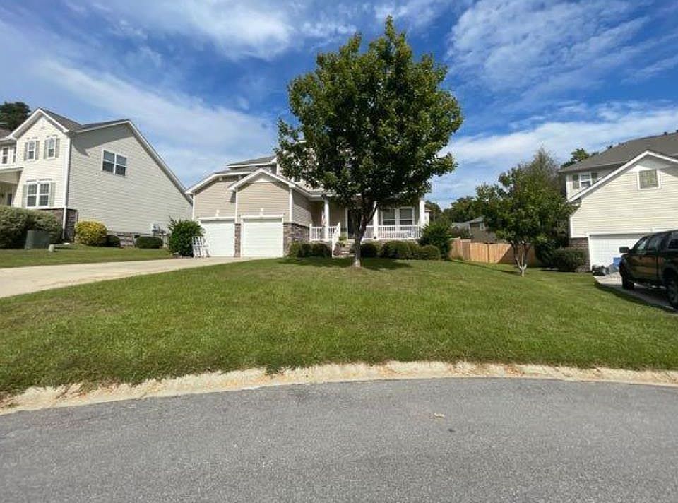 2nd image of 137 Settlers Bend Ct
