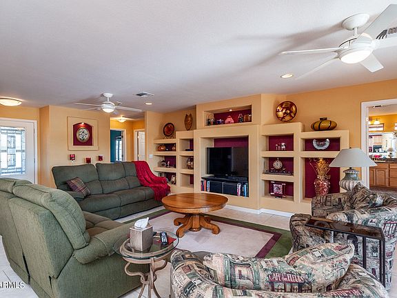 2nd image of 9403 W Briarwood Cir