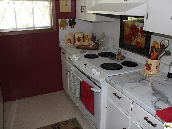 5th image of 644 W Franklin St