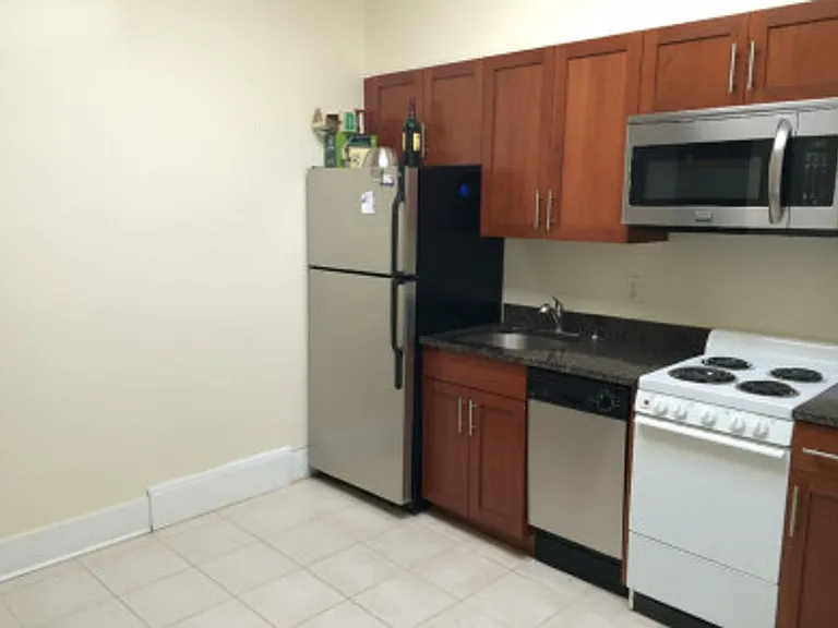 15 Aberdeen St #6 — Photo 1