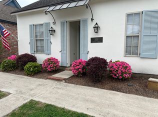 109 Barton Ter, Youngsville, LA 70592