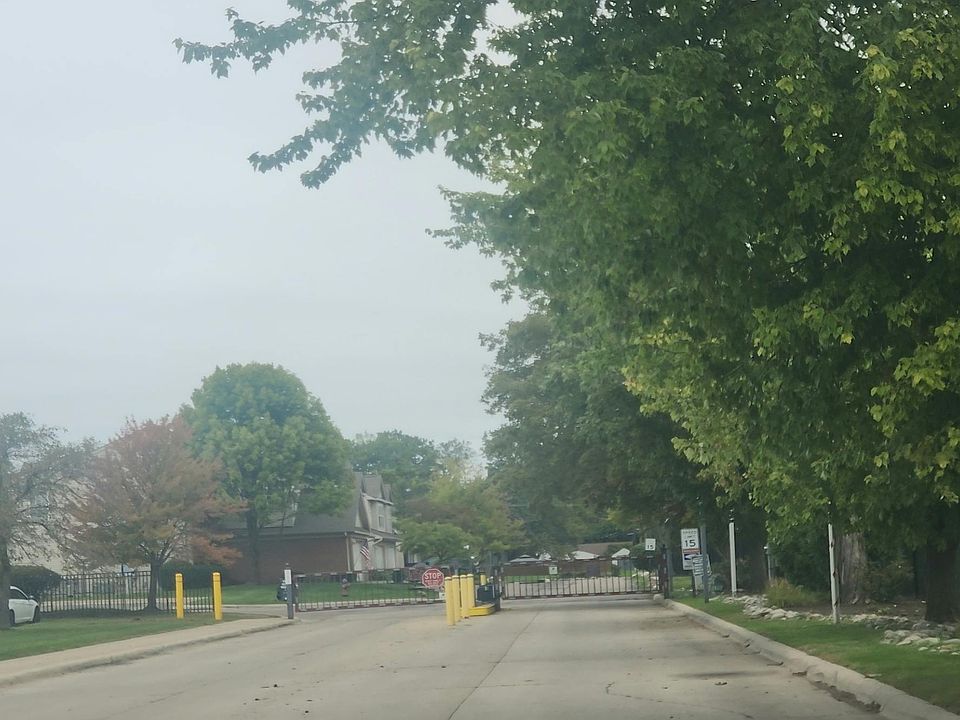 1st image of 17530 Gateway Cir