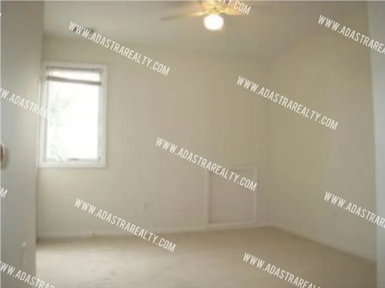 306 N 9th St #D — Photo 12