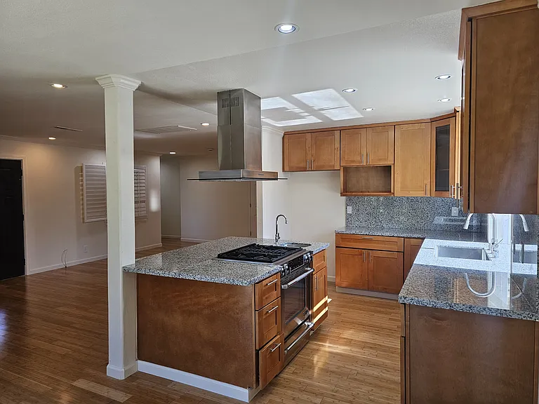 3432 Elaine Dr — Photo 5