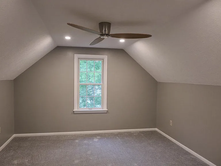 95 South St — Photo 17