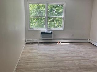 170 N Oraton Pkwy APT 206, East Orange, NJ 07017
