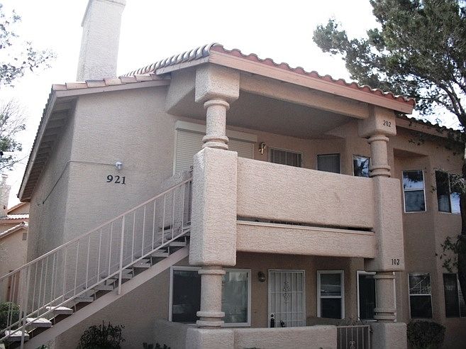 1st image of 921 Boulder Mesa Dr Unit 202