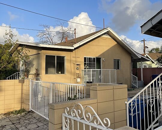 3rd image of 2701 Eagle St