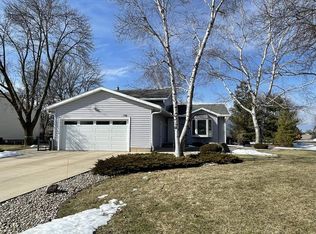 1596 Boulder Way, Sun Prairie, WI 53590