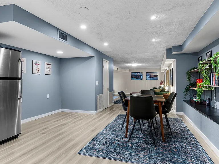 5727 N Sutherlin St #B — Photo 16