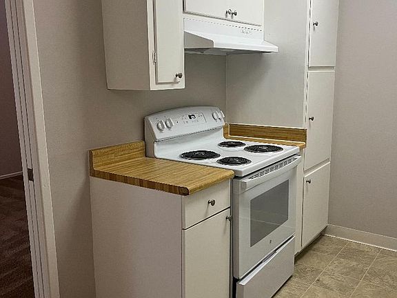 4th image of 2533 2nd Ave APT 14