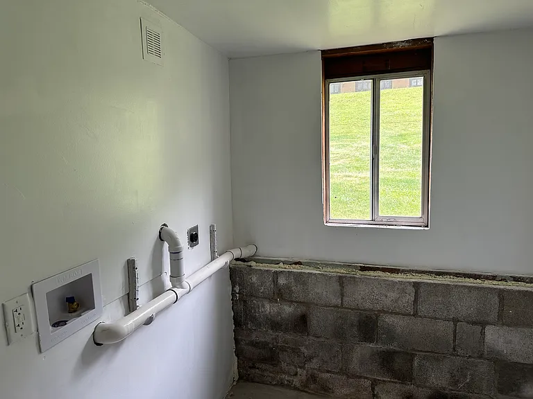 812 Roosevelt Ave — Photo 9