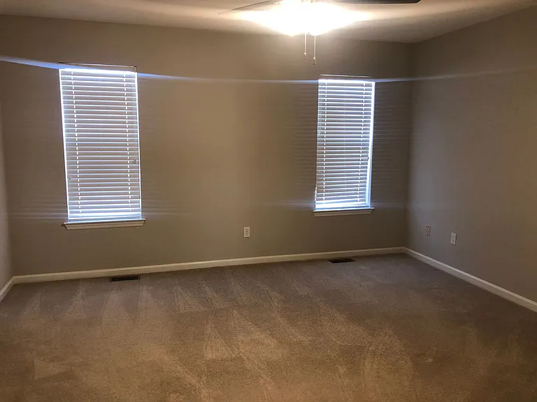 121 Palm Dr — Photo 8