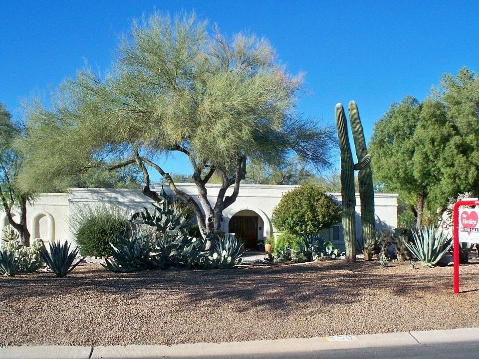 1st image of 550 W Golf View Dr
