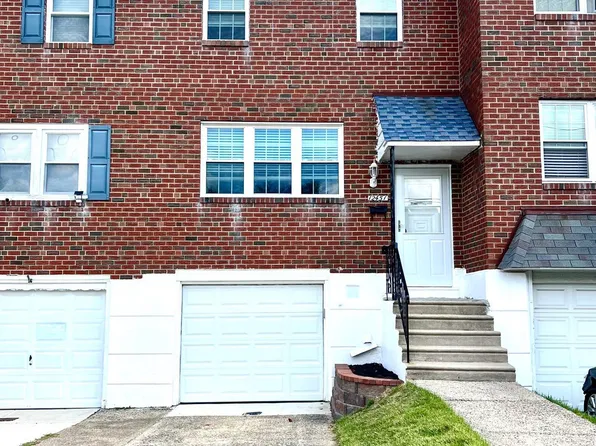 12451 Nanton Dr, Philadelphia, PA 19154
