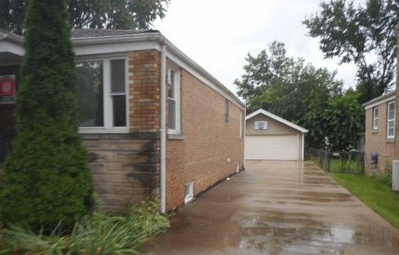 2nd image of 328 50th Ave