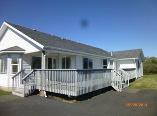 300 Canal Dr NE, Ocean Shores, WA 98569