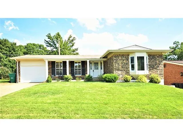 20 Brookwood Dr photo 1