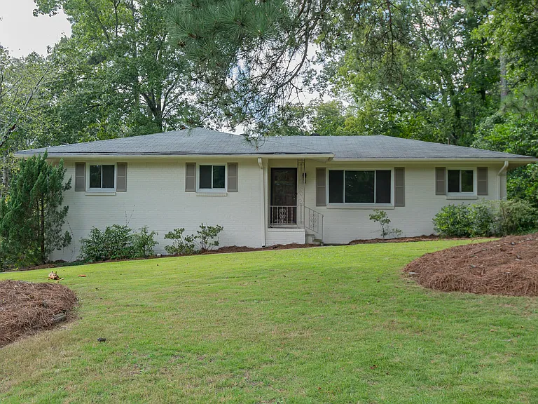 2624 Southview Pl — Photo 1