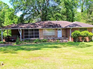2525 Wood Valley Dr, East Pt, GA 30344