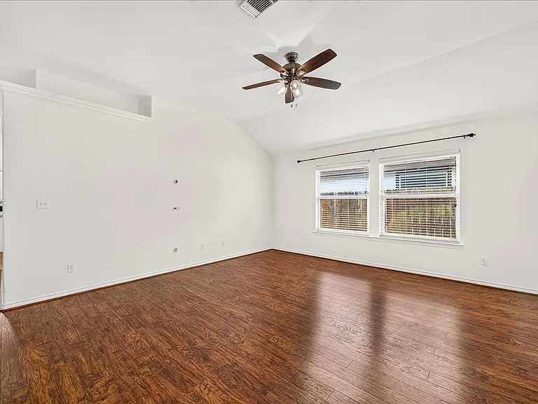3810 Los Arroyos — Photo 32