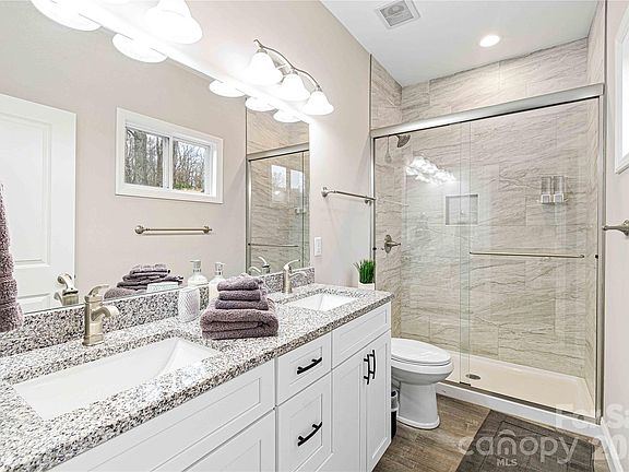 5th image of 22 Daniel Rd